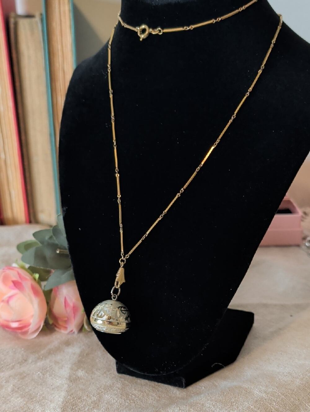 Vintage Sorna Swiss Made Pendant Watch Necklace Mid Century Gold Tone Retro